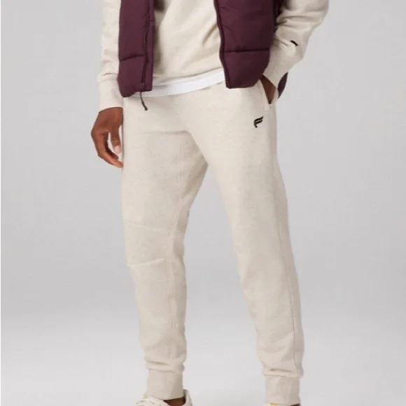 NWT The Go-To Jogger Bone Heather M Short A31